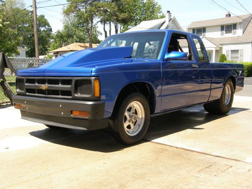 1983 s-10 pickup drag race