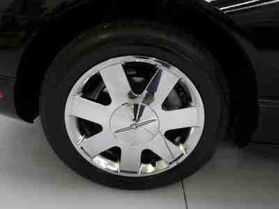 Evening Black 1-Owner we finance low miles convertible hardtop chrome wheels, image 18