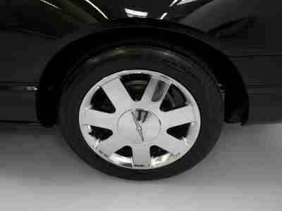 Evening Black 1-Owner we finance low miles convertible hardtop chrome wheels, image 19