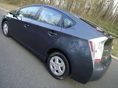 Leather navigation back up camera bluetooth heated seats runs new safety connect