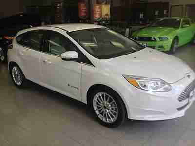 NEW 2013 FOCUS ELECTRIC 5-DOOR HATCHBACK WITH LEATHER, US $41,585.00, image 9