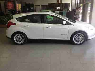 NEW 2013 FOCUS ELECTRIC 5-DOOR HATCHBACK WITH LEATHER, US $41,585.00, image 10