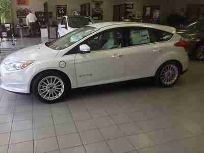 NEW 2013 FOCUS ELECTRIC 5-DOOR HATCHBACK WITH LEATHER, US $41,585.00, image 11