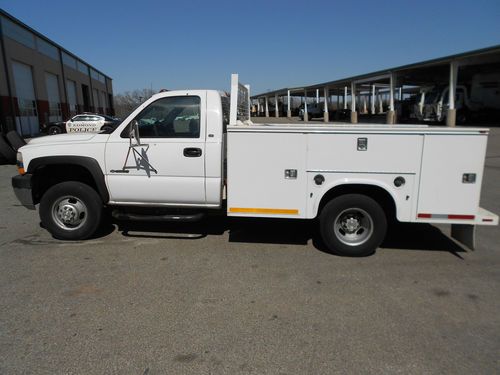 Government surplus vehicle!!! - 2002 chevy truck c3500!!