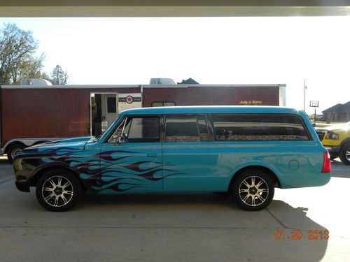 1972 custom chevy 3 door factory carry-all suburban