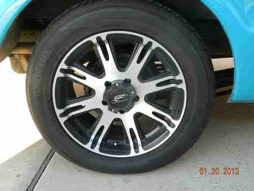 1972 Custom Chevy 3 door factory Carry-All Suburban, image 4