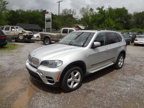 2011 bmw x5 xdrive50i sport utility 4-door 4.4l 4x4 20k miles salvage very nice