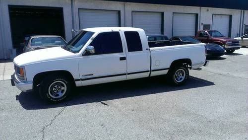 Gmc sierra 1500 extended cab pickup 2-door 5.0l