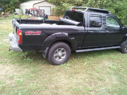 Nissan frontier 2004 crew cab 4x4 off road long bed