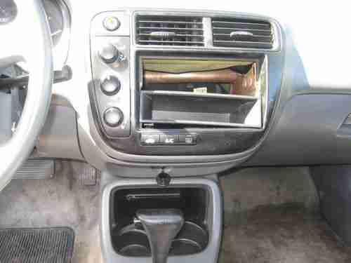 1999 Honda Civic Value Package Sedan 4-Door 1.6L, NO RESERVE, image 13