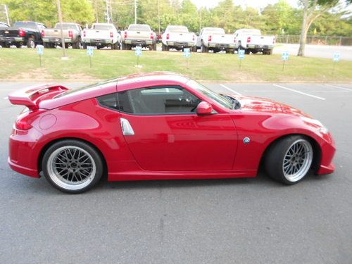 2009 nissan 370z nismo coupe 2-door 3.7l