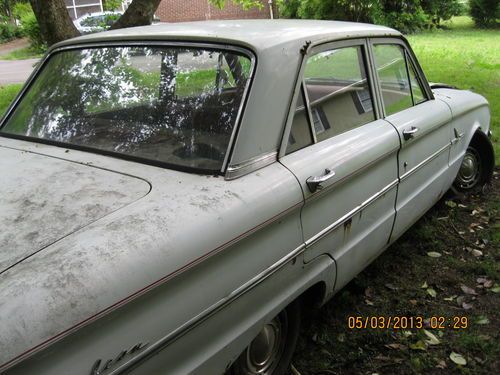 Ford falcon 1963 complete car for restoration