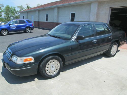 2003 ford crown victoria unmarked police interceptor