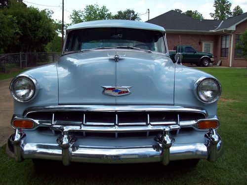 1954 CHEVROLET 4 DOOOR BELAIR, image 2
