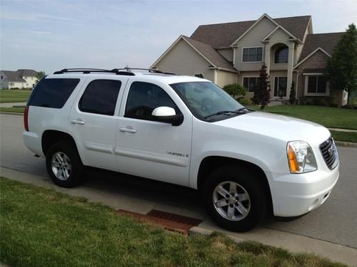 2007 gmc yukon sle 4x4 clean!!