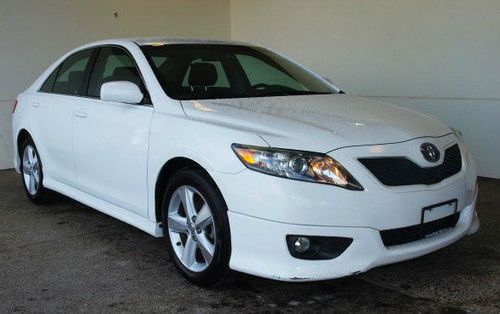 2010 toyota camry se sedan 4-door 3.5l - 32 mpg!!! we finance!