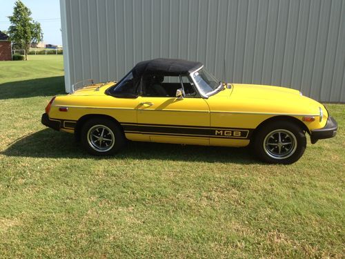 1980 mgb convertible...no reserve