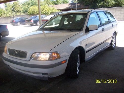 2000 volvo v40 wagon !