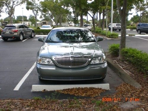 Lincoln Towncar 2005 signature, US $8,900.00, image 2
