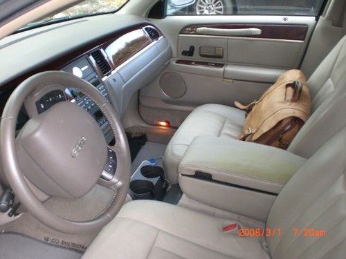 Lincoln Towncar 2005 signature, US $8,900.00, image 3