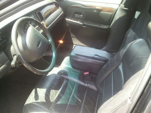 2001 Lincoln Town Car Base Limousine 4-Door 4.6L, image 3