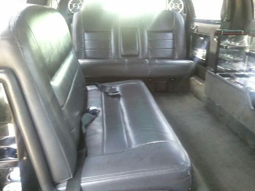 2001 Lincoln Town Car Base Limousine 4-Door 4.6L, image 10