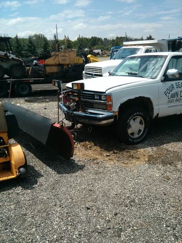 1988 chevrolet c/k 1500 reg. cab 4wd western plow plowtruck