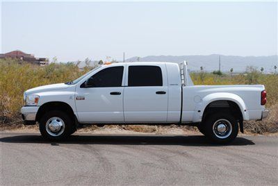 2007 dodge ram 3500 mega cab 5.9l cummins diesel dually....5.9l cummins mega cab