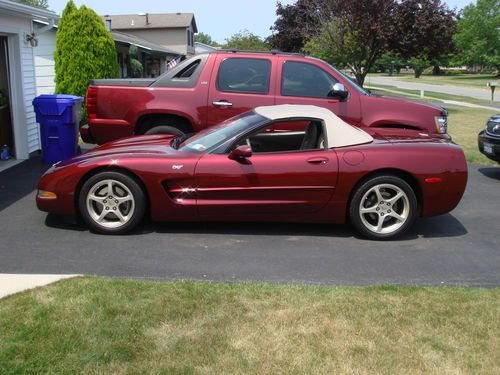 2003 chevrolet corvette convertable 50th ann.