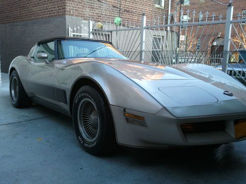 1982 chevrolet corvette collector edition original low miles driver