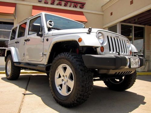 2012 jeep wrangler unlimited sahara custom 4x4, lift kit, hard top, leather!