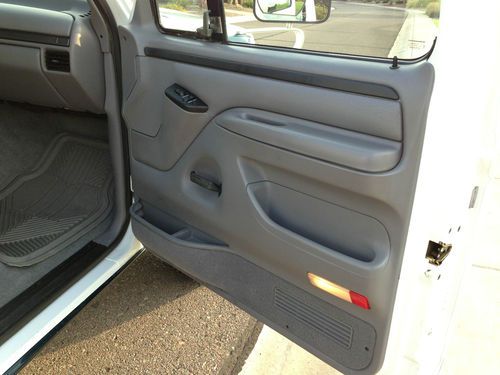 1996 Ford F-250 XLT Extended Cab Pickup 2-Door 7.5L, image 12