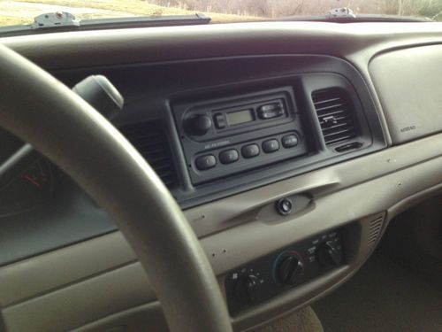 2003 Ford Crown Vic Victoria P71 Police Cruiser LOW MILES street appearance, US $4,500.00, image 9
