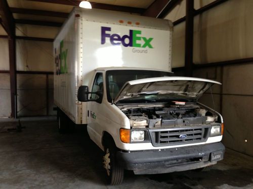 2003 ford e-450 super duty custom cutaway van 2-door 7.3l