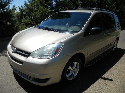 2004 toyota sienna le mini passenger van 5-door 3.3l clean title