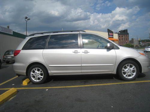 2006 toyota sienna xle mini passenger van 5-door 3.3l