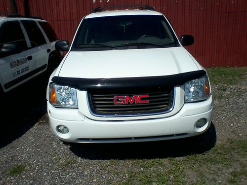 2003 gmc envoy 4x4 xl white