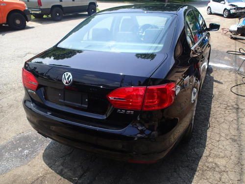 2013 Volkswagen Jetta 2.5 SE, salvage, damaged, sedan, wrecked, damaged, image 12
