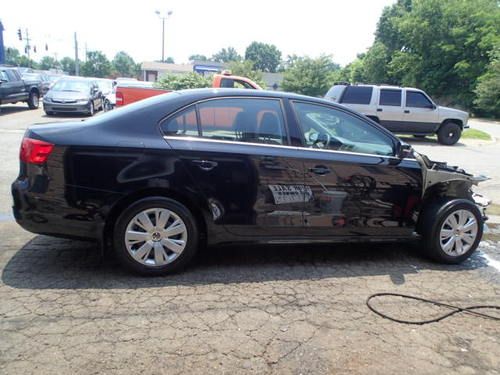2013 Volkswagen Jetta 2.5 SE, salvage, damaged, sedan, wrecked, damaged, image 16