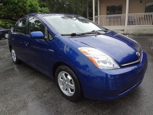 2009 prius hybrid~leather~gorgeous~fully serviced~runs like new~no-reserve