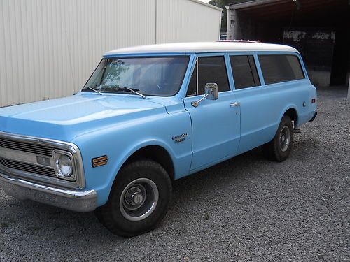 Sell used 1969 Suburban chevy truck , 2wheel drive in Winchester ...