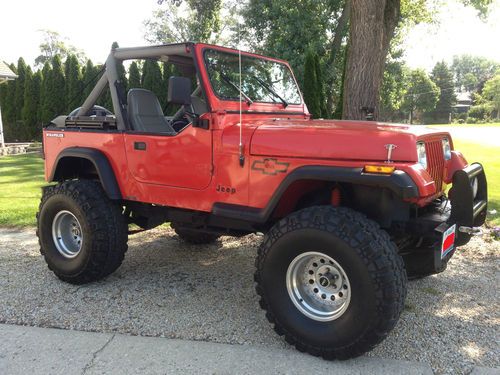 1989 jeep wrangler yj w/ 383 stroker chevy motor,auto trans, 9" lift, 36" tires