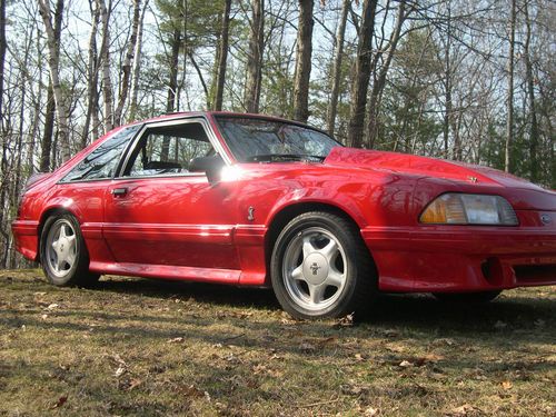 1990 ford mustang lx hatchback 2-door 5.0l