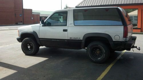 1994 chevrolet blazer base sport utility 2-door 5.7l
