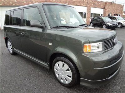 2006 scion xb 5-speed manual stick shift low miles 33 mpgs!!!!!!!!!!!!!!!!!!!!!