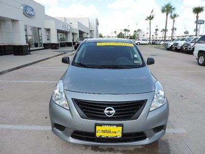 1.6S 1.6L CD Front Wheel Drive Power Steering Front Disc/Rear Drum Brakes A/C, image 6