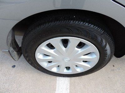 1.6S 1.6L CD Front Wheel Drive Power Steering Front Disc/Rear Drum Brakes A/C, image 16