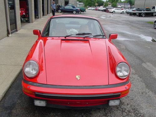 1982 Porsche 911 SC Coupe 2-Door 3.0L, image 2