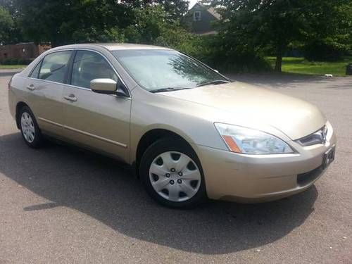 2003 Honda Accord LX 4 Door 3.0 Engine Very Nice Condition, image 3