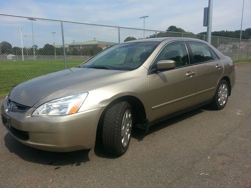 2003 Honda Accord LX 4 Door 3.0 Engine Very Nice Condition, image 4